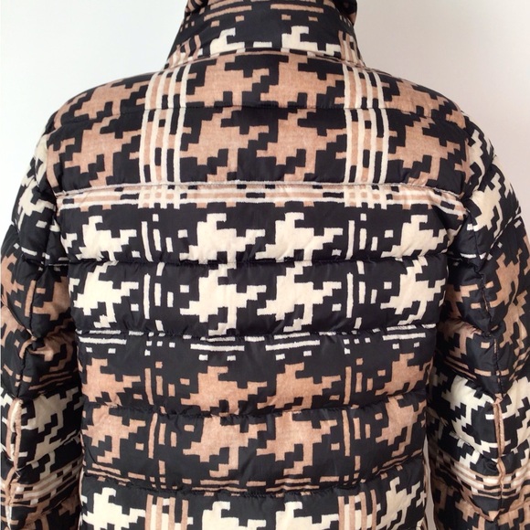 Henry Cotton's Reversible Puffer Jacket - Picture 11 of 13